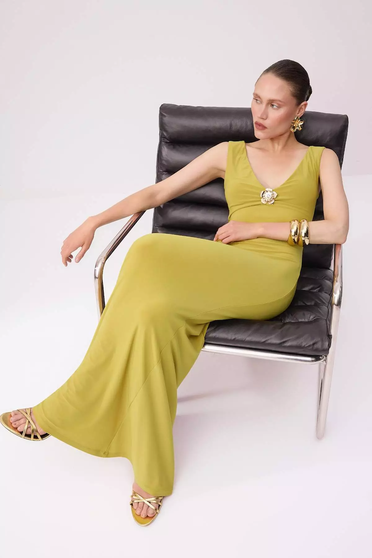 Oil Green Plain Straight Cut Accessory Detail Knitted Sandy Maxi Evening Dress & Graduation Dress