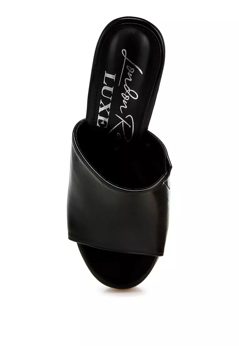 Wedge Heel Peep Toe Sandals in Black