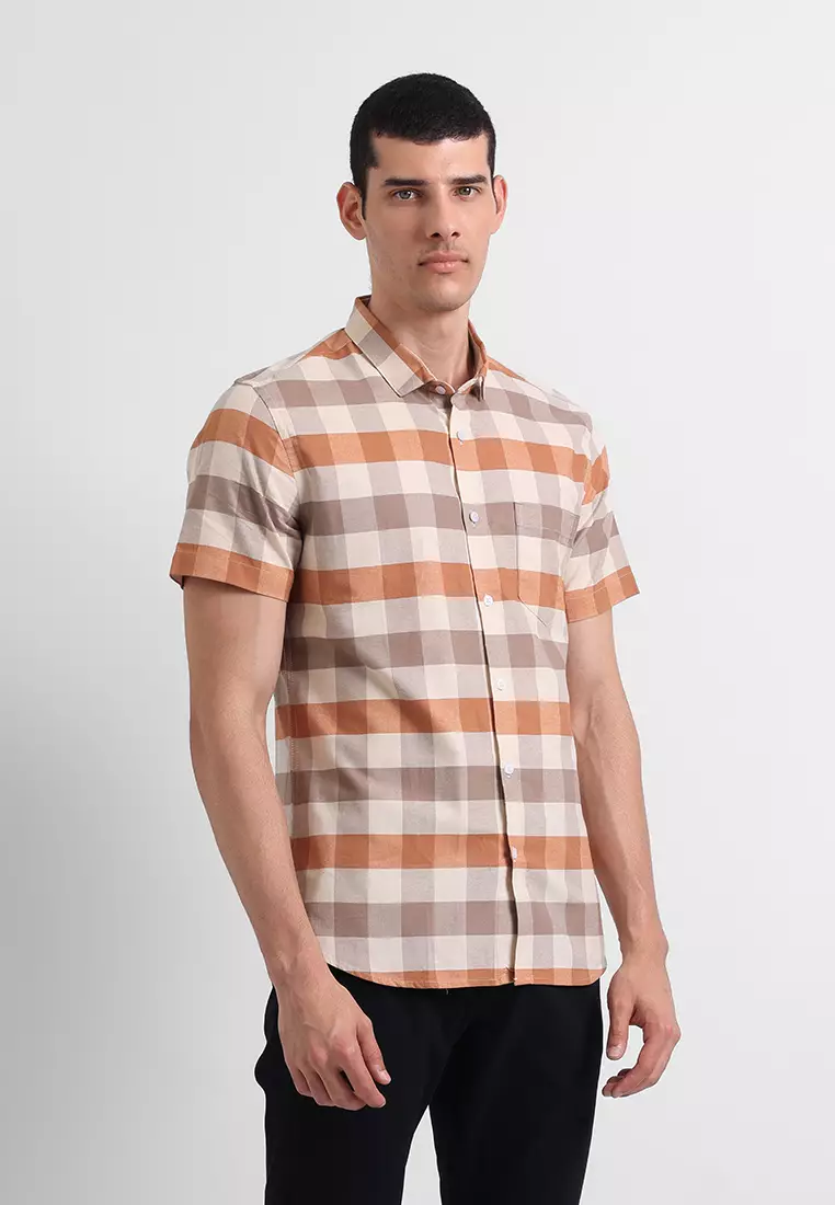 MANZONE Kemeja Pria Lengan Pendek Rodrick 5 Slim Fit - Light Brown
