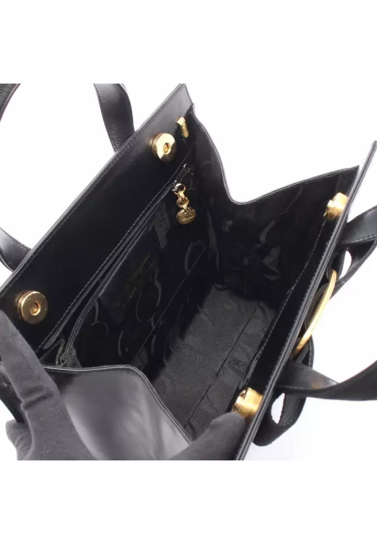 Pre-Loved Salvatore Ferragamo vara ribbon Handbag leather black 2WAY