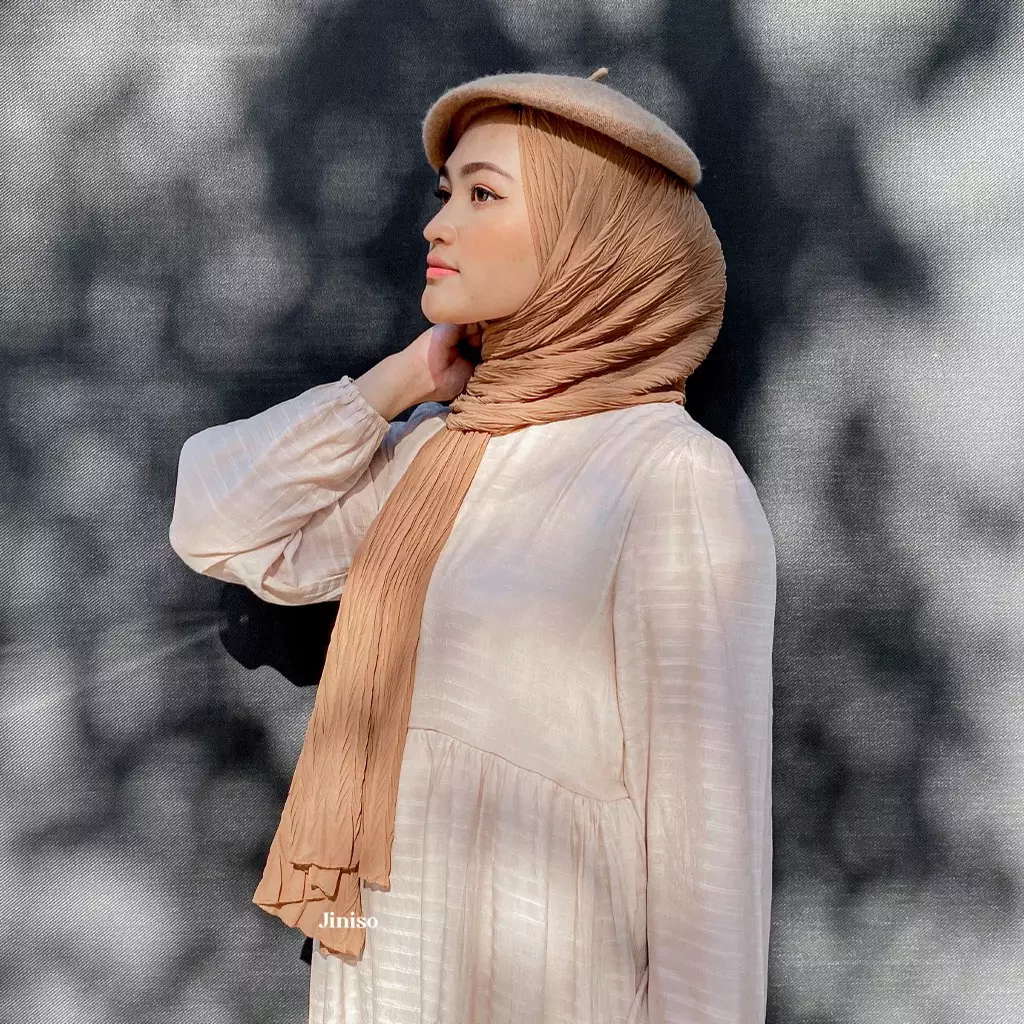 AURA Active Hijab Pashmina Flowy Plisket Breeze