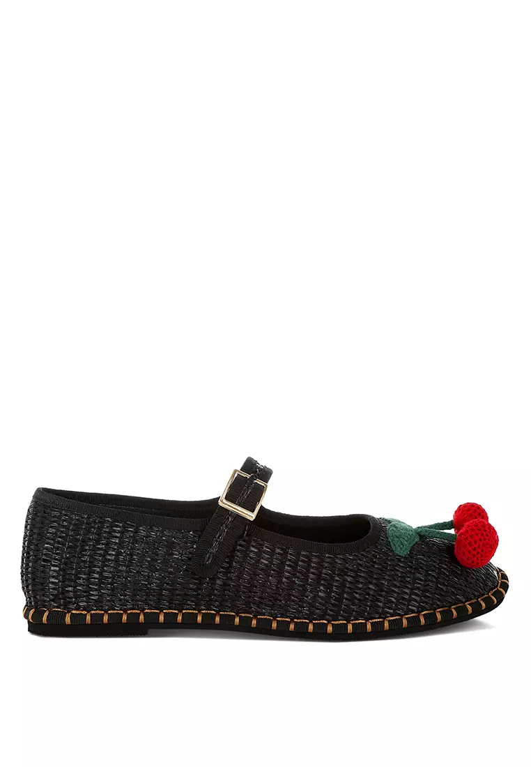 Sepatu Mary Jane Beraksen Ceri Warna Hitam