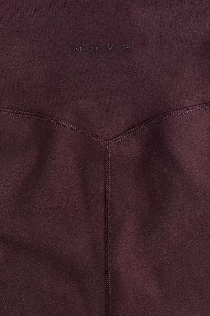 Pocket-detail sports leggings with SoftMove™