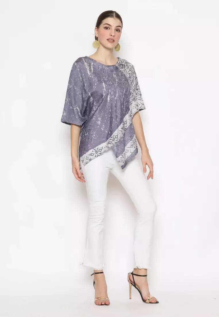 Rinjanie Batik - Motif Batik Kontemporer - Blouse Zigzag Awan Sahaja - Batik Kantor Modern - Blouse Batik Wanita Warna Pastel - Blouse Batik Modern Asymmetric - Batik Cap Mix - MAHG - AS