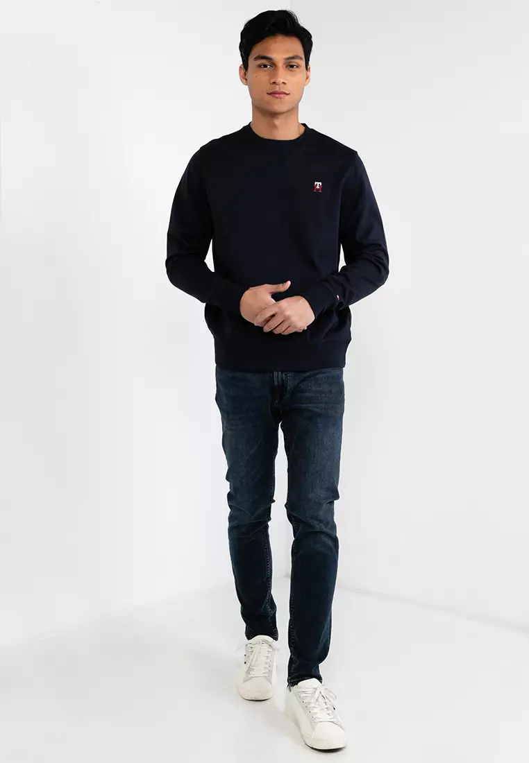 White sweatshirt best sale tommy hilfiger