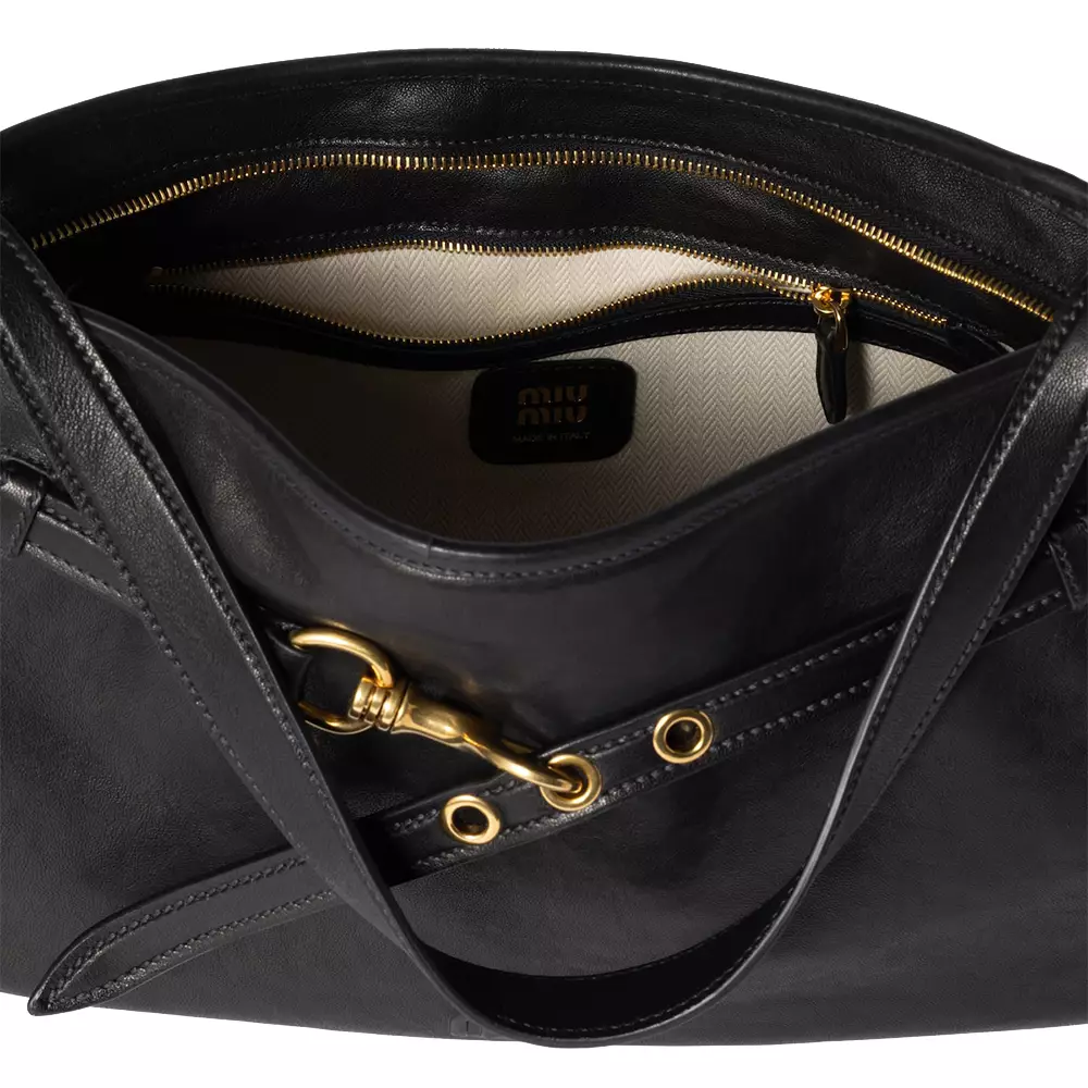 Aventure Medium Nappa Leather Bag Black