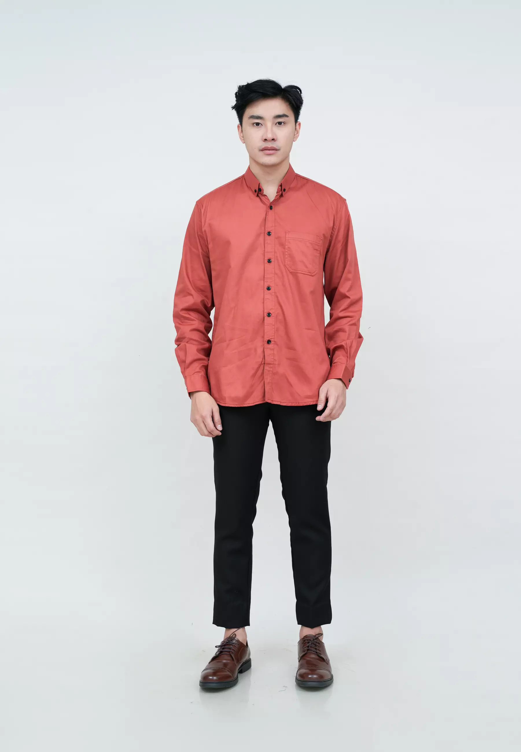 Houseofcuff Kemeja Pria Lengan Panjang Slim Fit Teracotta Merah Bata