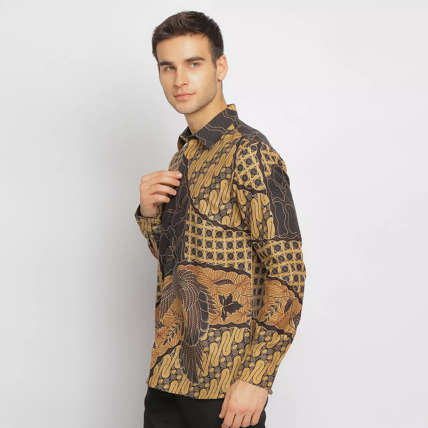 Exclusive Slimfit Nayaka Kemeja Batik Pria Lengan Panjang