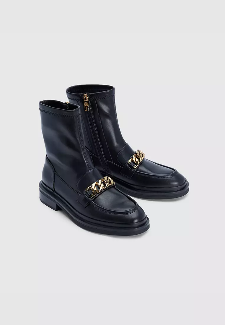 Buy Urban Revivo Mary Jane Boots With Chain 2024 Online ZALORA