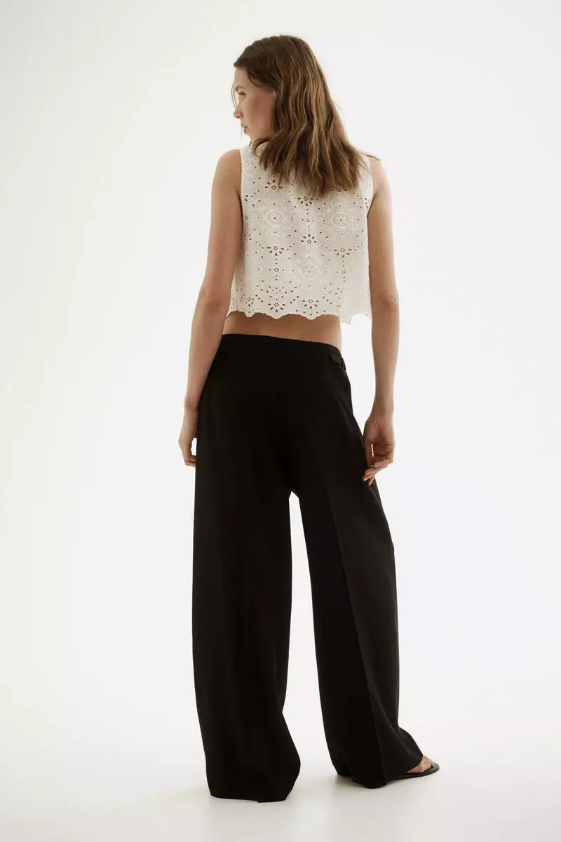 Wide tailored trousers