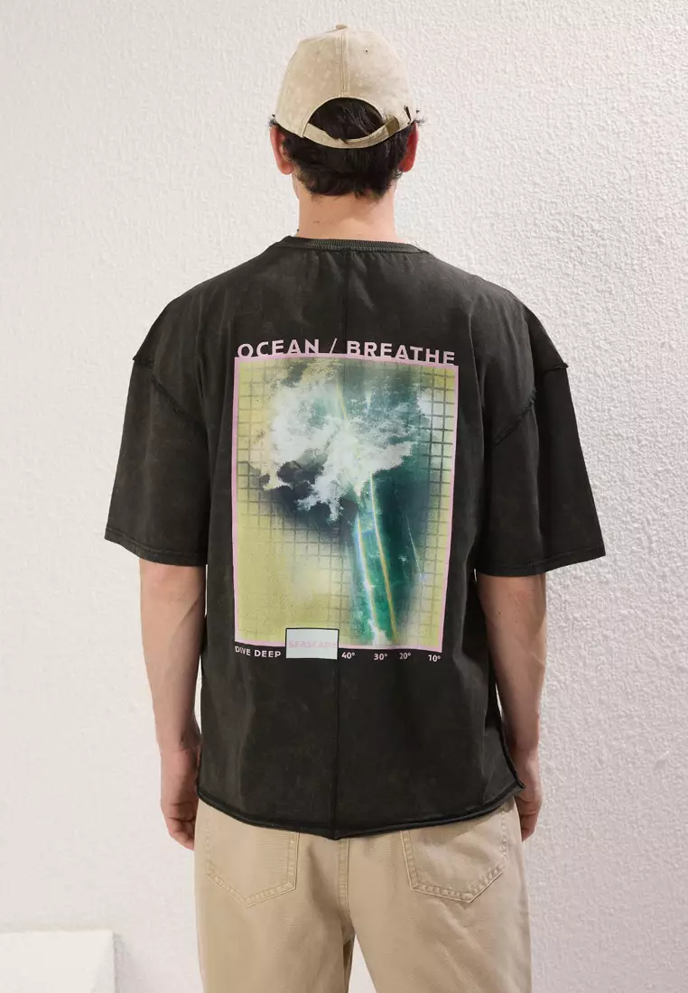 Black Oversize/Wide Cut Stitch Detail Printed T-Shirt TMNSS25TS00101