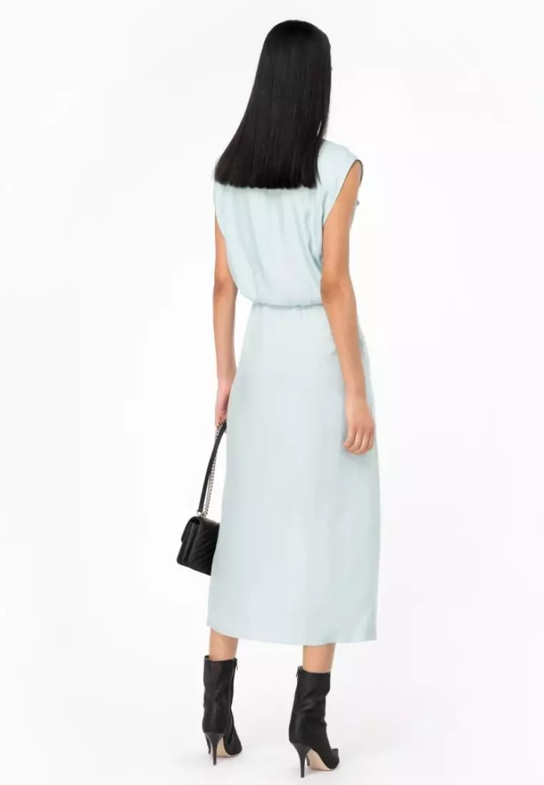 Sleeveless shirt dress with asymmetric fastening