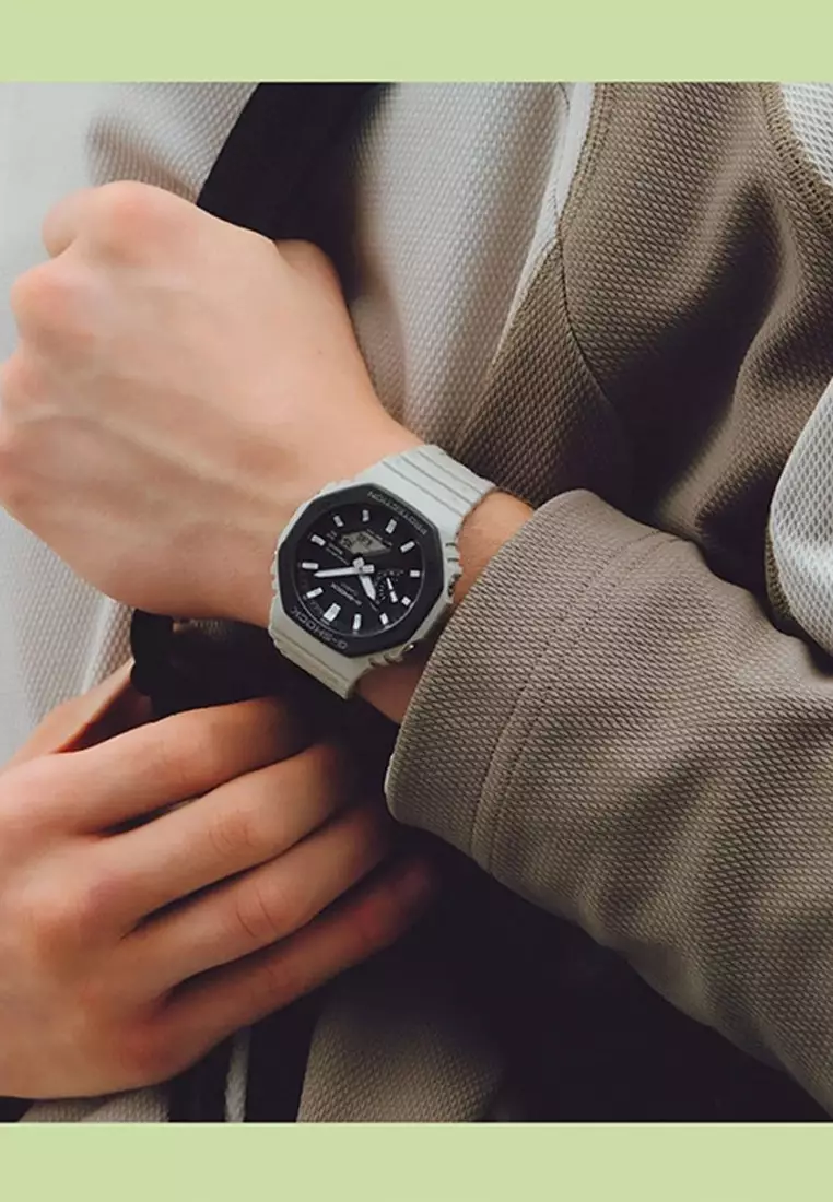 Urban Utility GA-B2100LUU-5A Men Analog-Digital Watch w. Bluetooth Beige Resin Strap