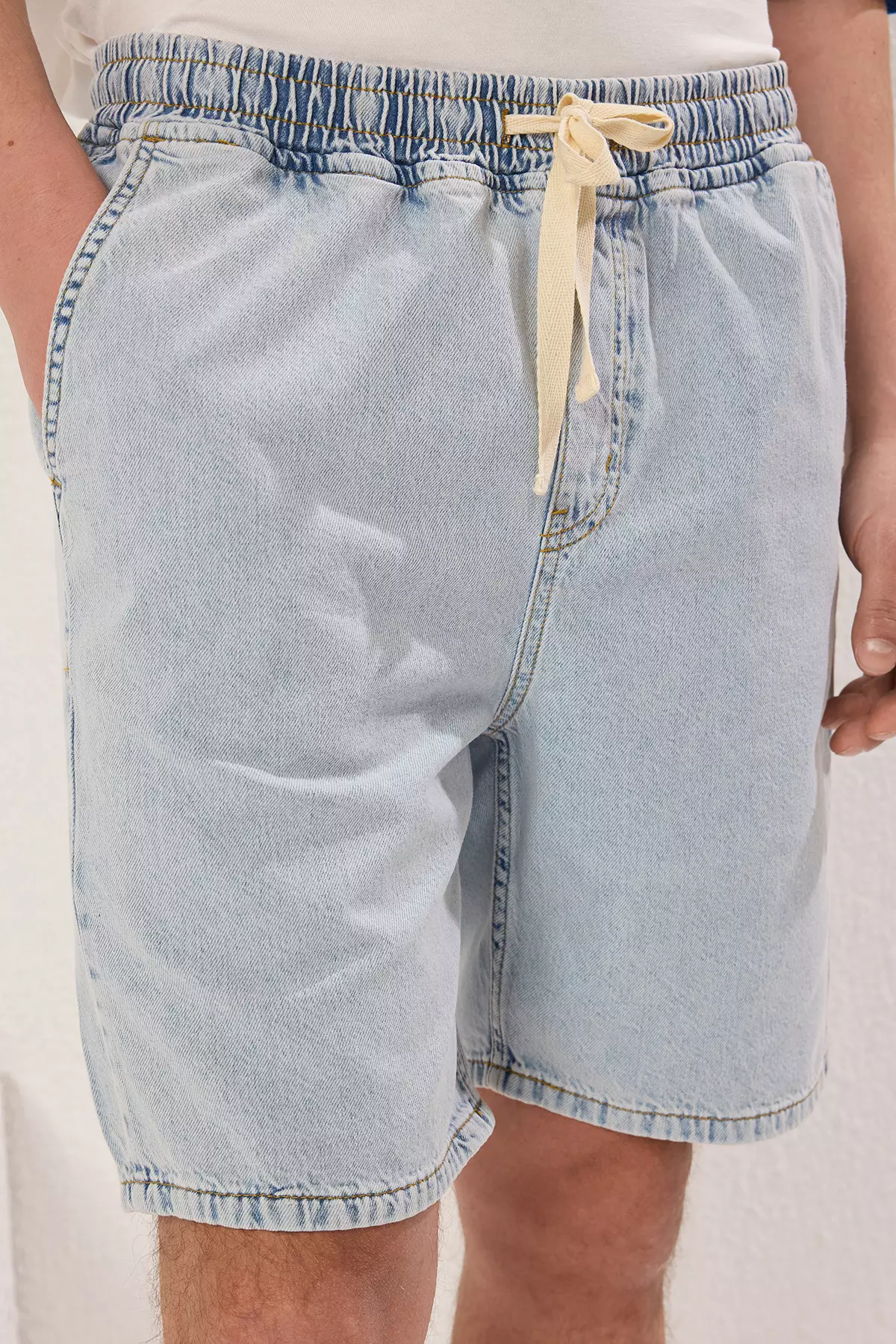 Regular Elastic Waist Denim Shorts