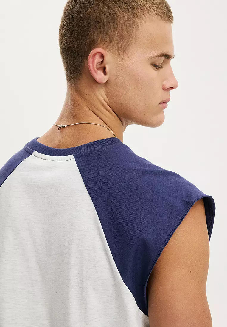 Cropped Fit Muscle Top