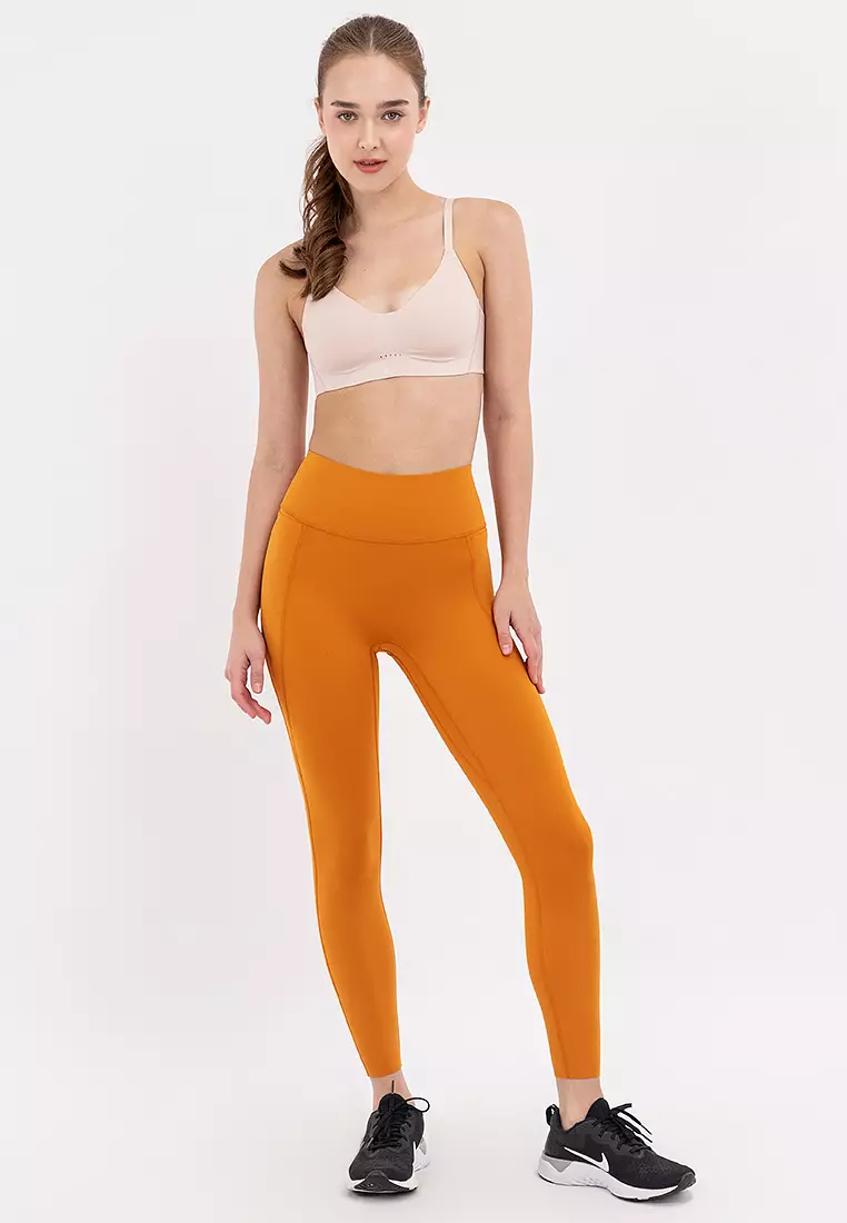Universa Medium-Support High-Waisted 7/8 Leggings with Pockets