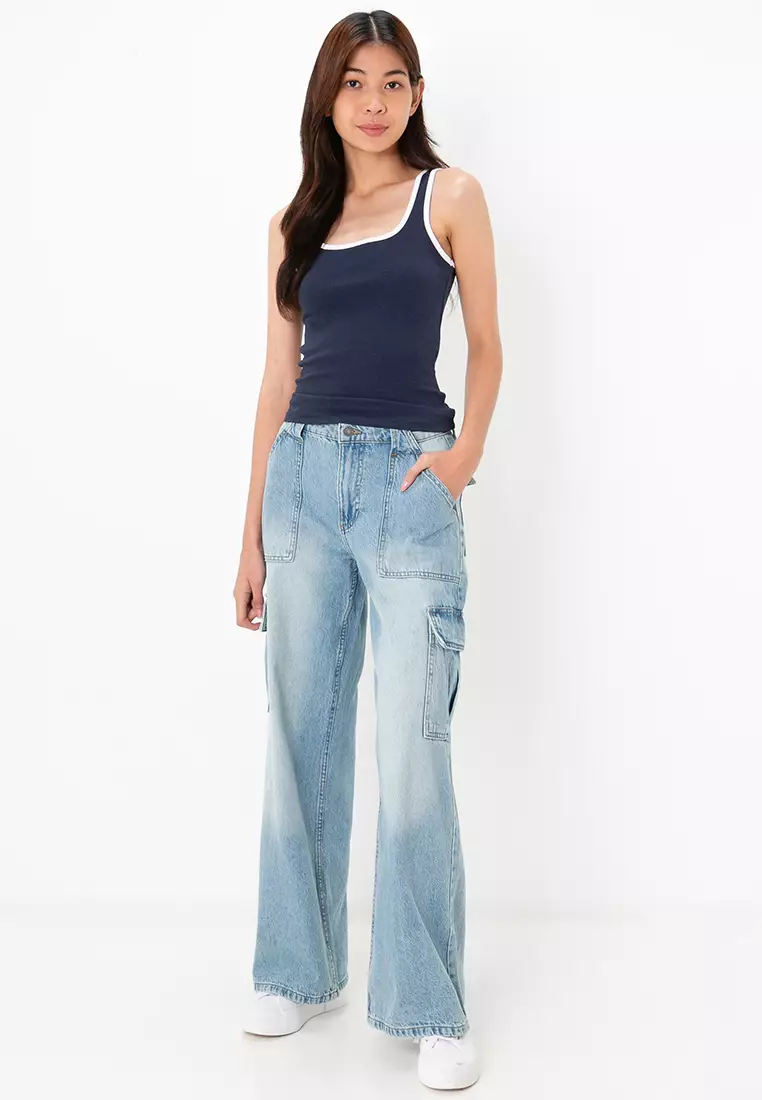 Relaxed Cargo Jeans
