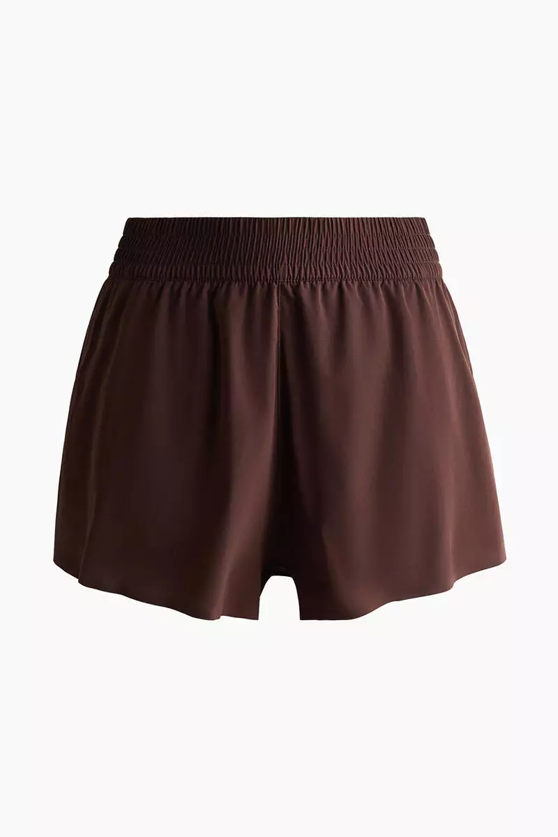 Double-layered sports shorts