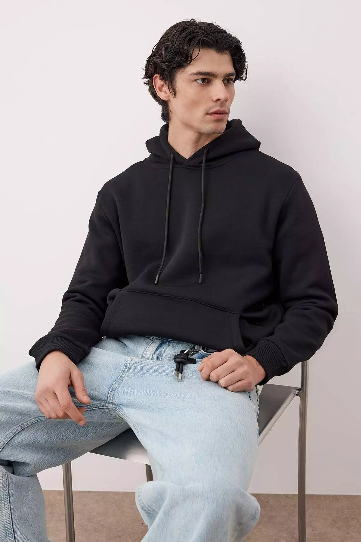Black Regular Cut Hooded Thick Sweatshirt With Polar Fleece Inside