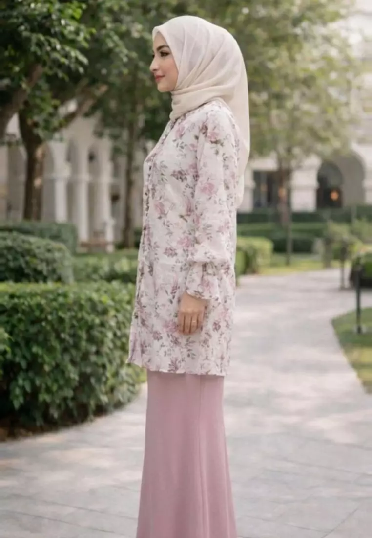 Tunik Muslimah Motif Bunga Bahan Chiffon Premium Lengan Ruffle + Rok Panjang Polos Terpisah – Outfit Wanita Anggun & Modis By Brilliant Girl Warna PUTIH