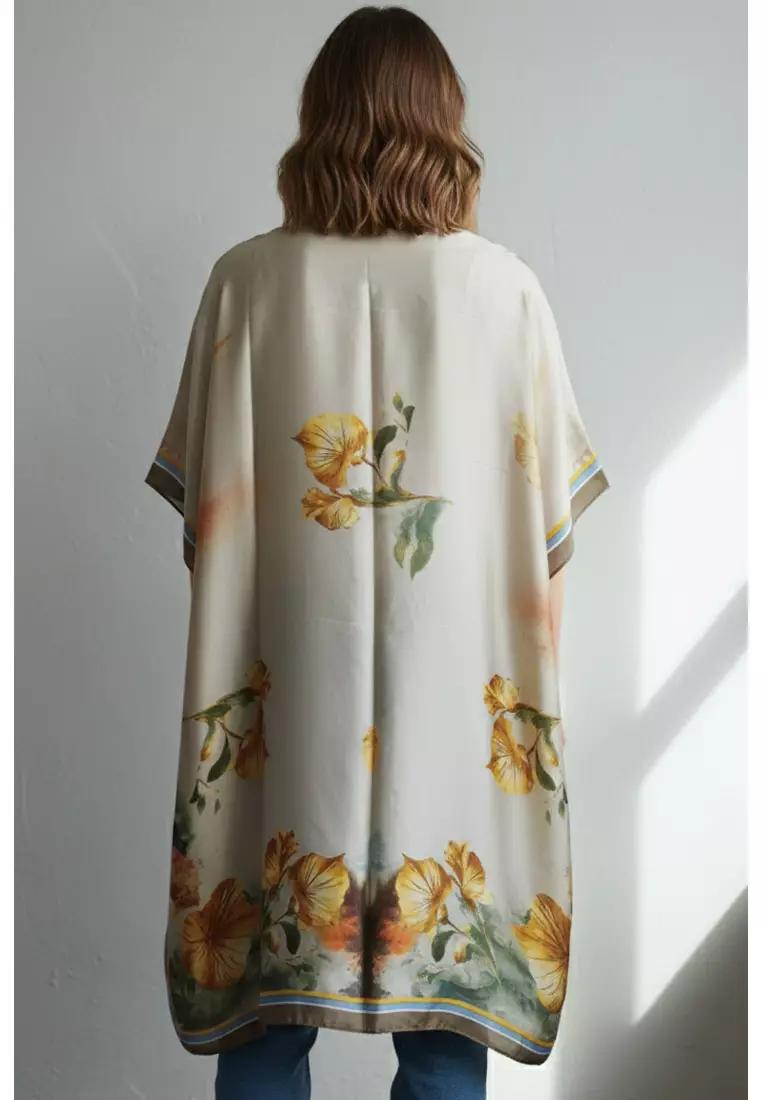 Aksesoris Wanita Magnolia Print Outer Syal Wanita Beige