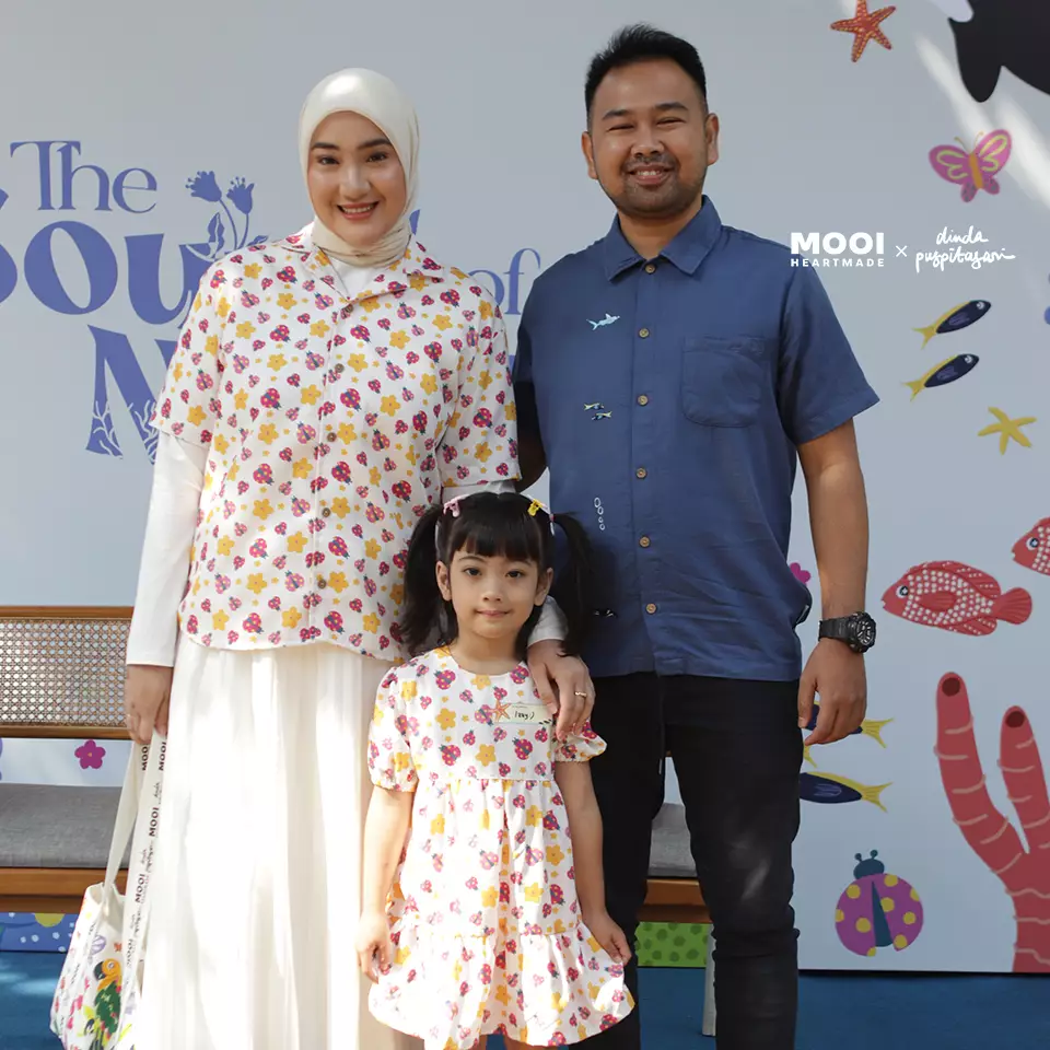 Mooi X Dinda Puspitasari Kemeja Dewasa Nolan Pocket Shirt Adult - White