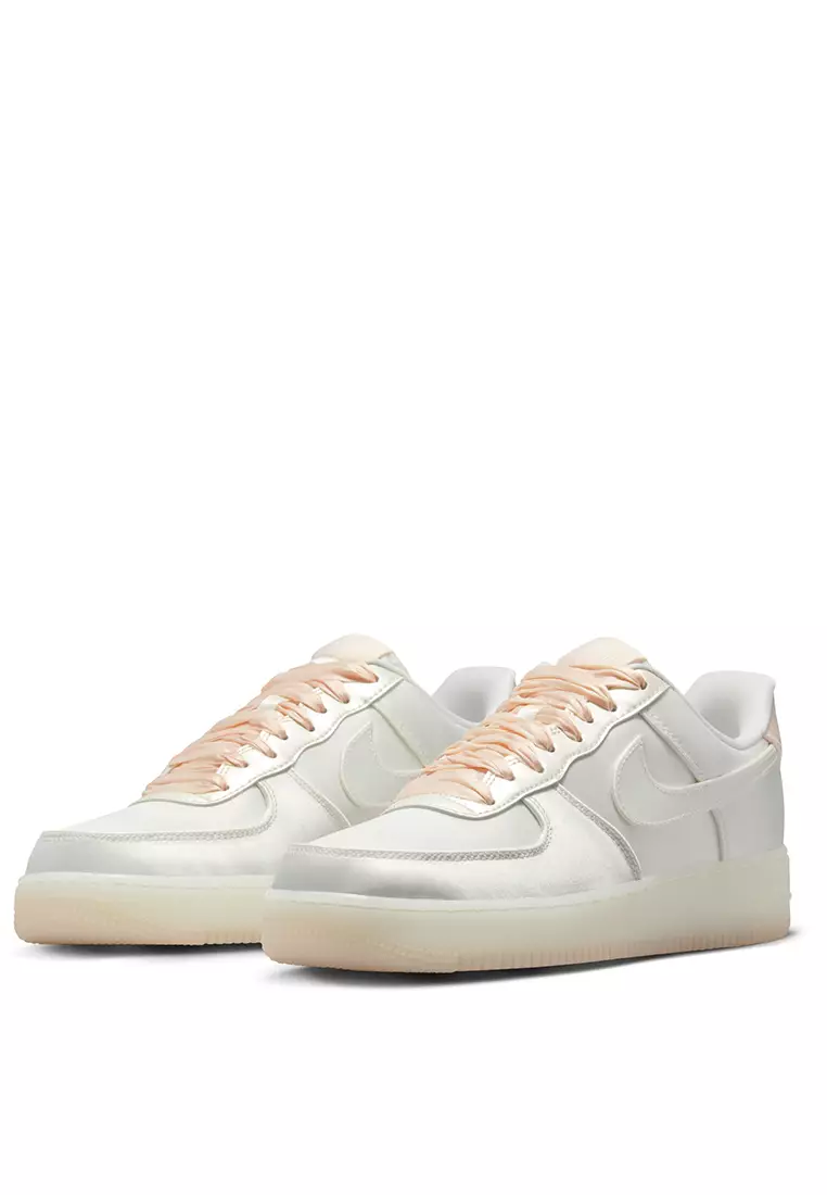 新品未使用。NIKE WMNS AIR FORCE 1 ＇07 LV8 Buy Nike WMNS AIR FORCE 1 '07 LV8 2026 Online | ZALORA