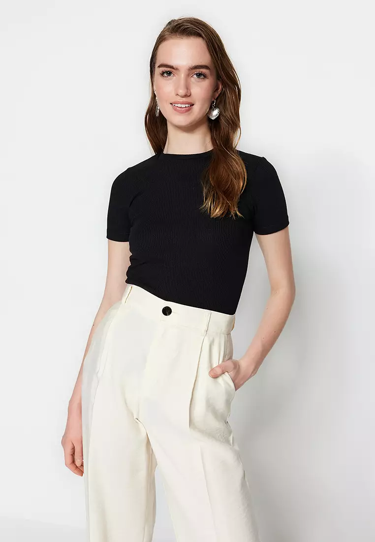 Half Sleeves Knitted Body Tunic with Snap Fastener