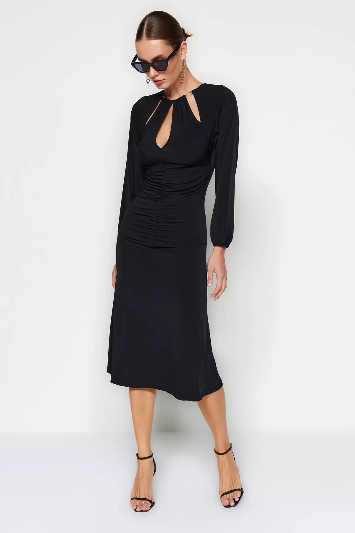 Accessories for black dress evening best sale
