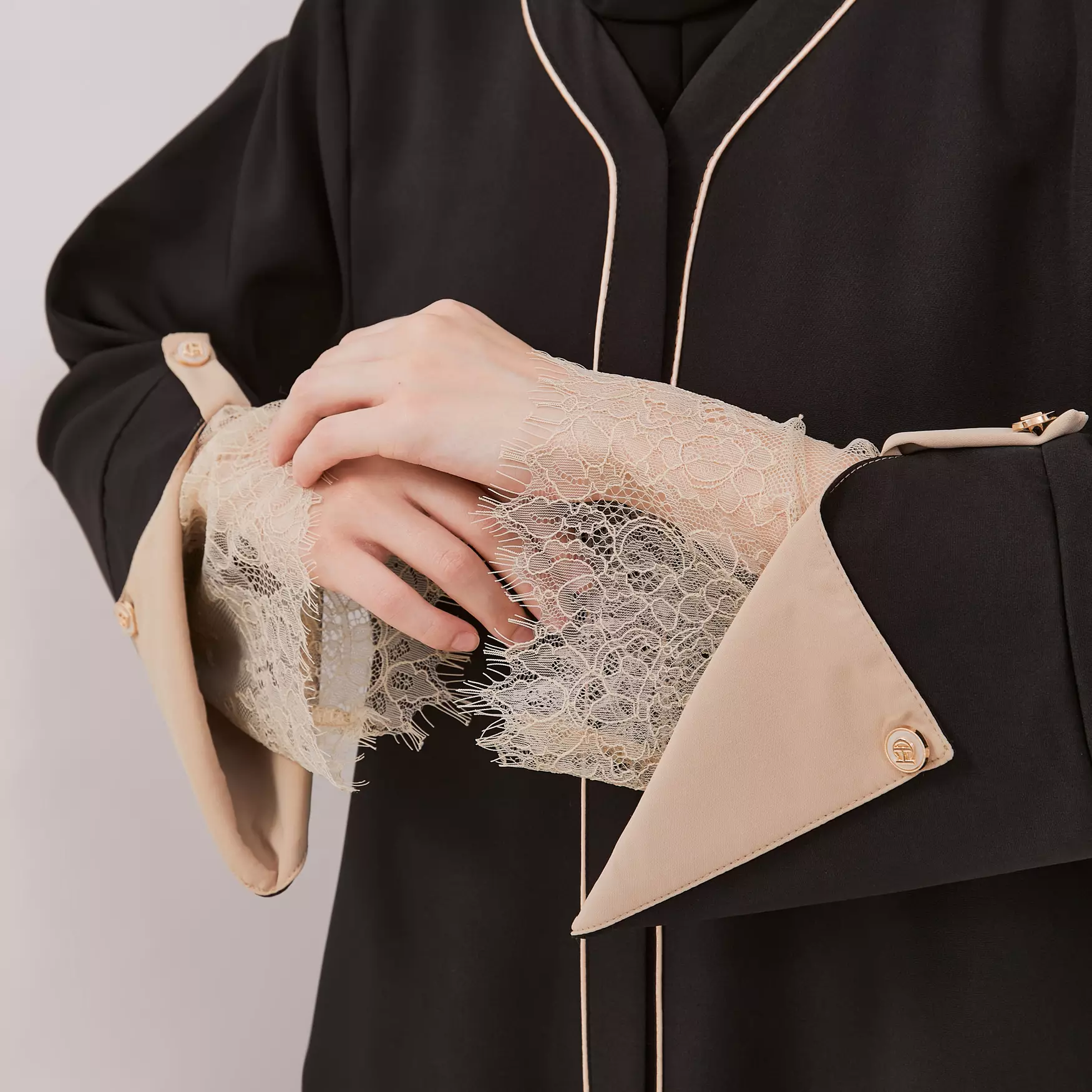 Chanté - Haya Abaya in Black