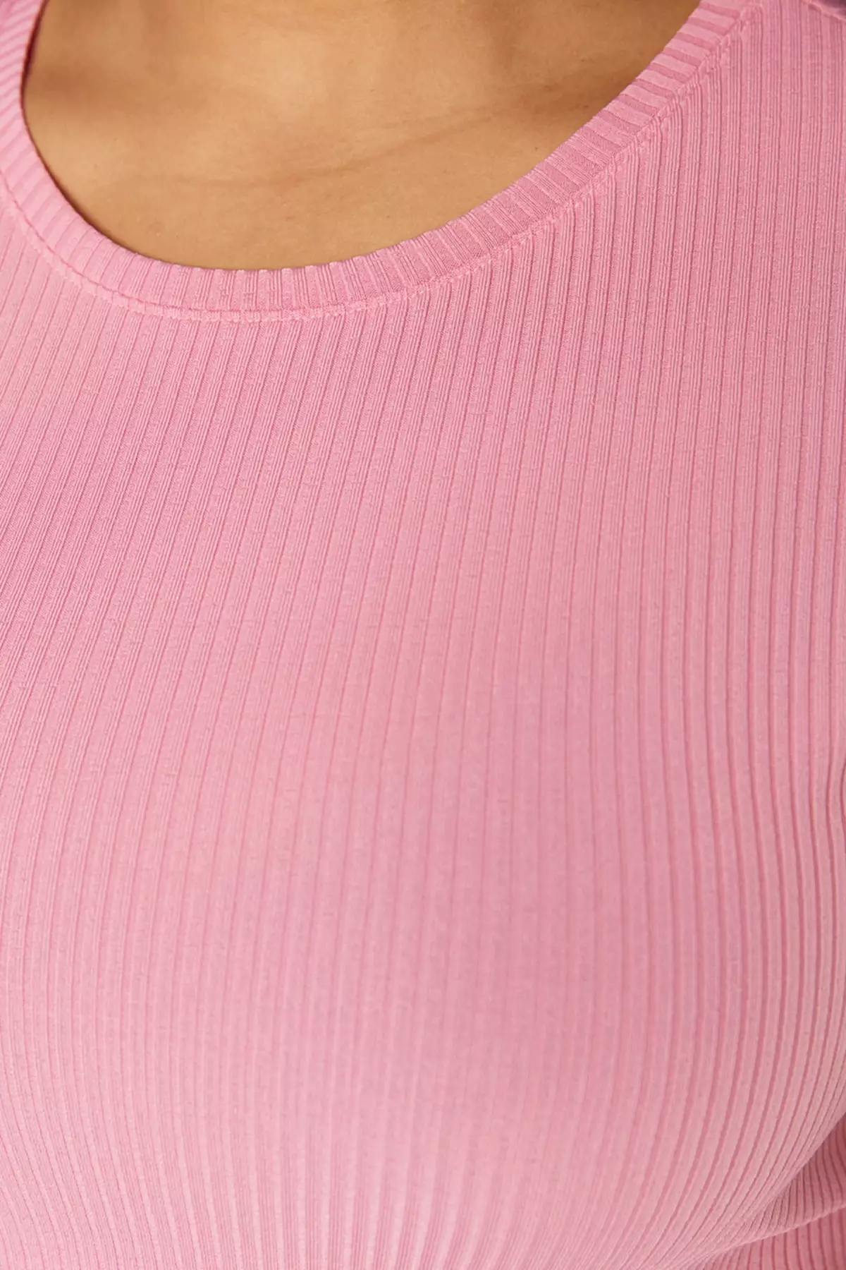 Plus Size Crop Knitted T-Shirt