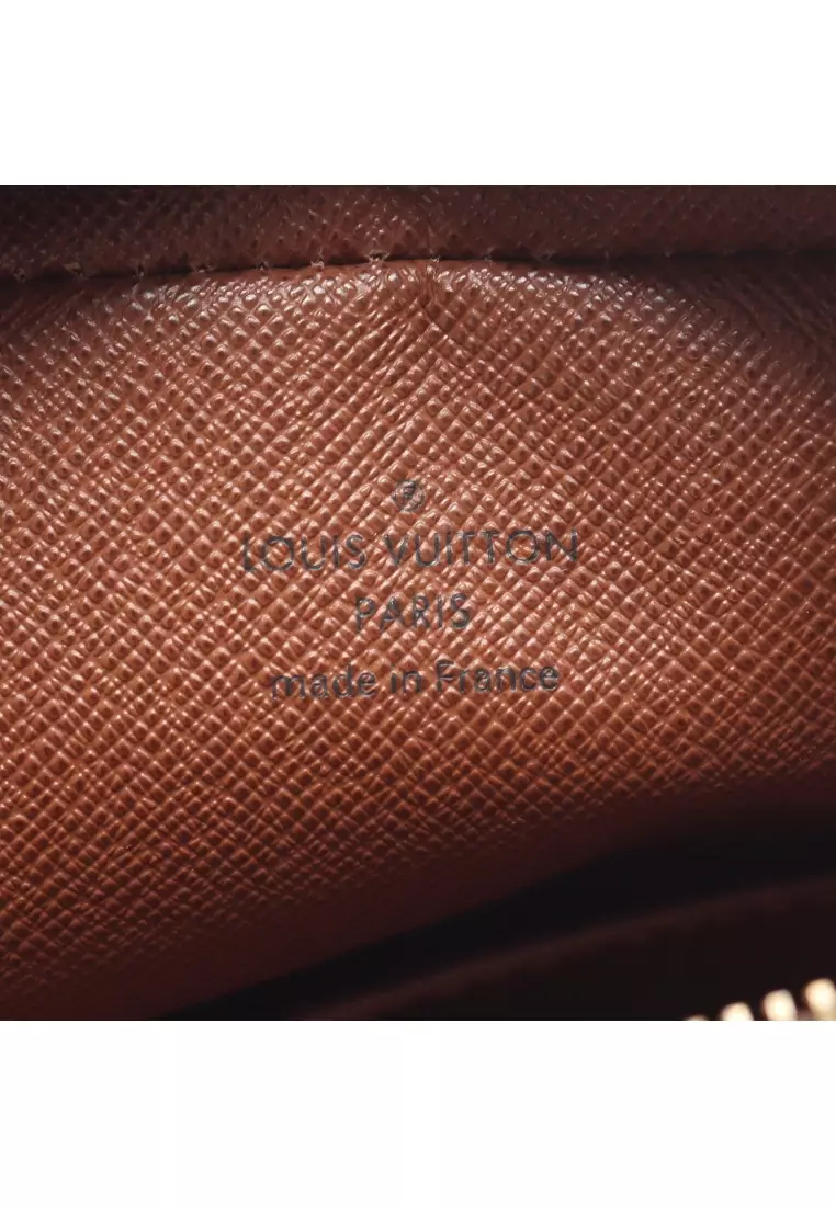 Pre-Loved Louis Vuitton Danube monogram Shoulder bag PVC leather Brown