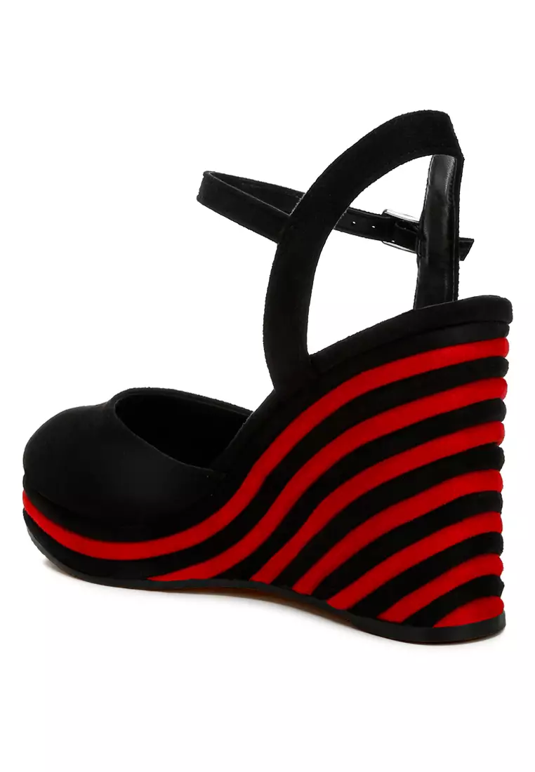 Dual Tone Wedge Sandals in Black
