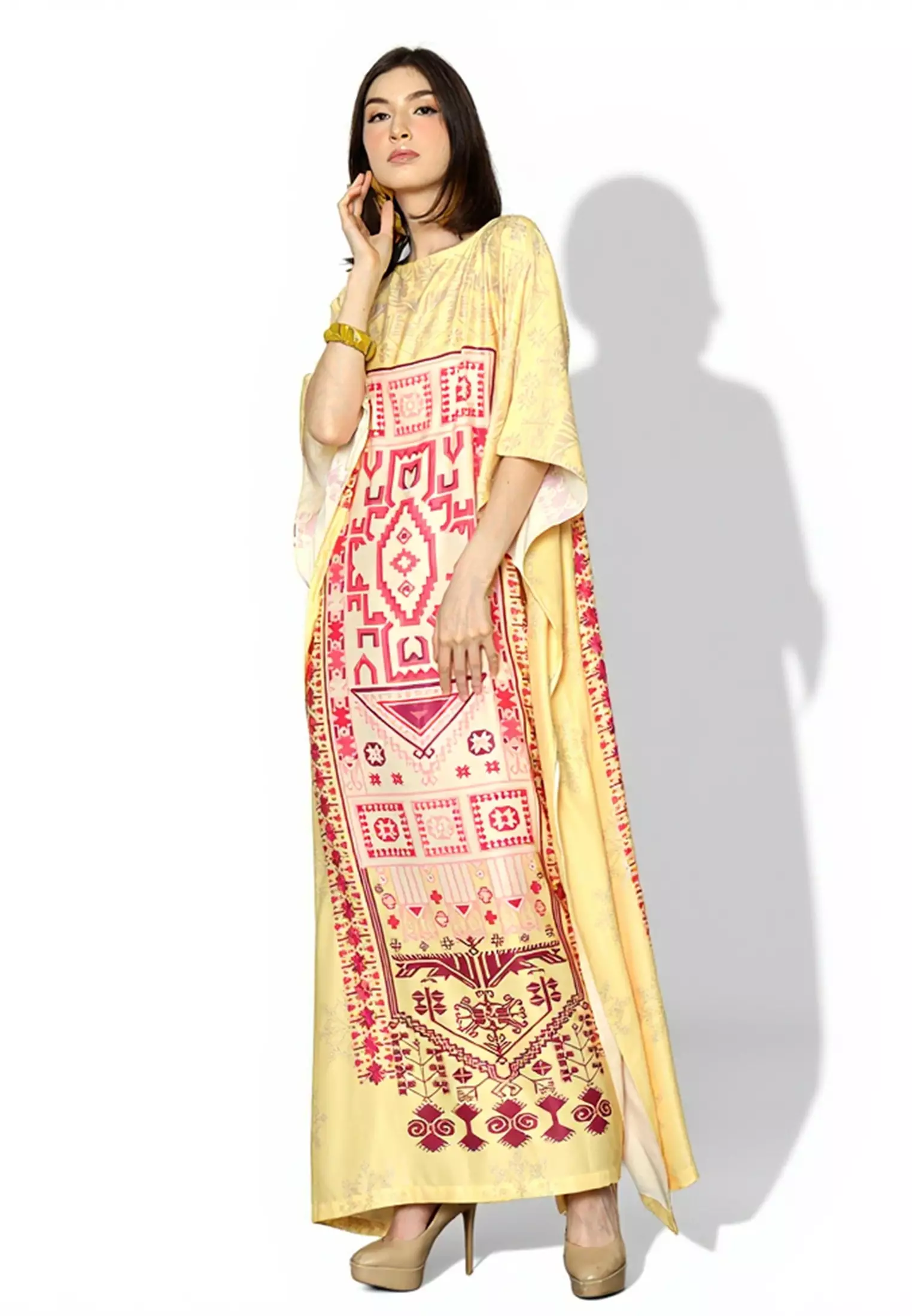 Kanzi Collection Short Sleeve Modern Abstact Kaftan