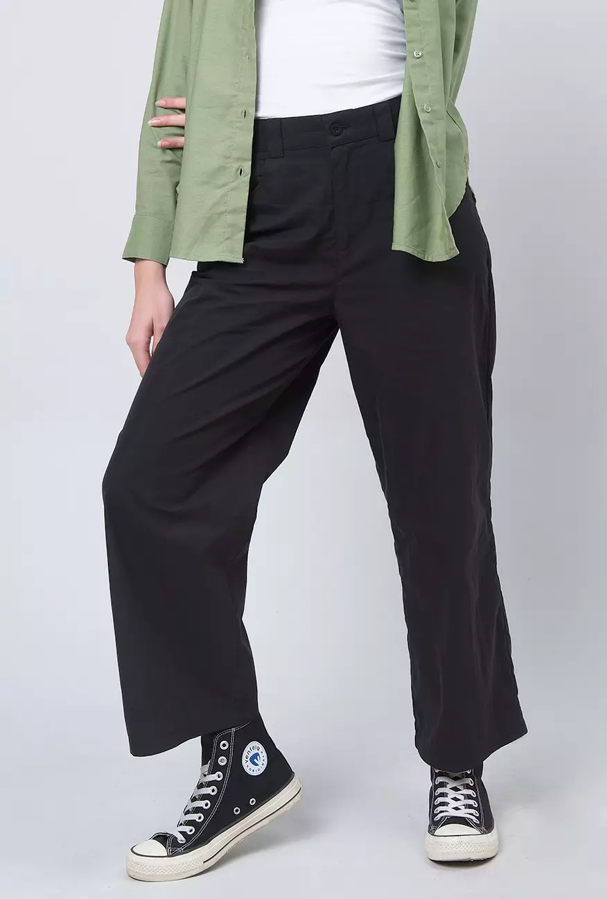 Celana Panjang Wanita Liyana Black