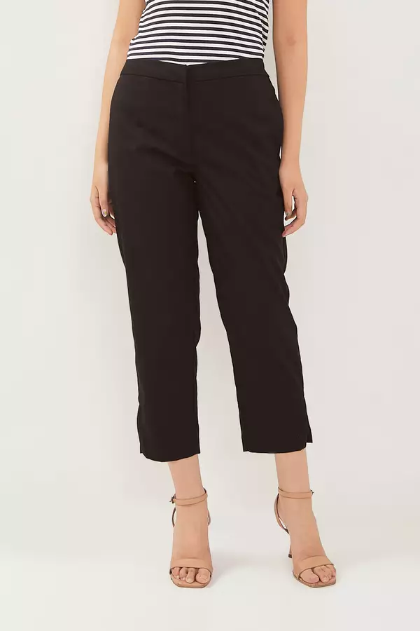 MINIMAL - Bb Yorri - Celana Rileks Ankle - Black Warna Black