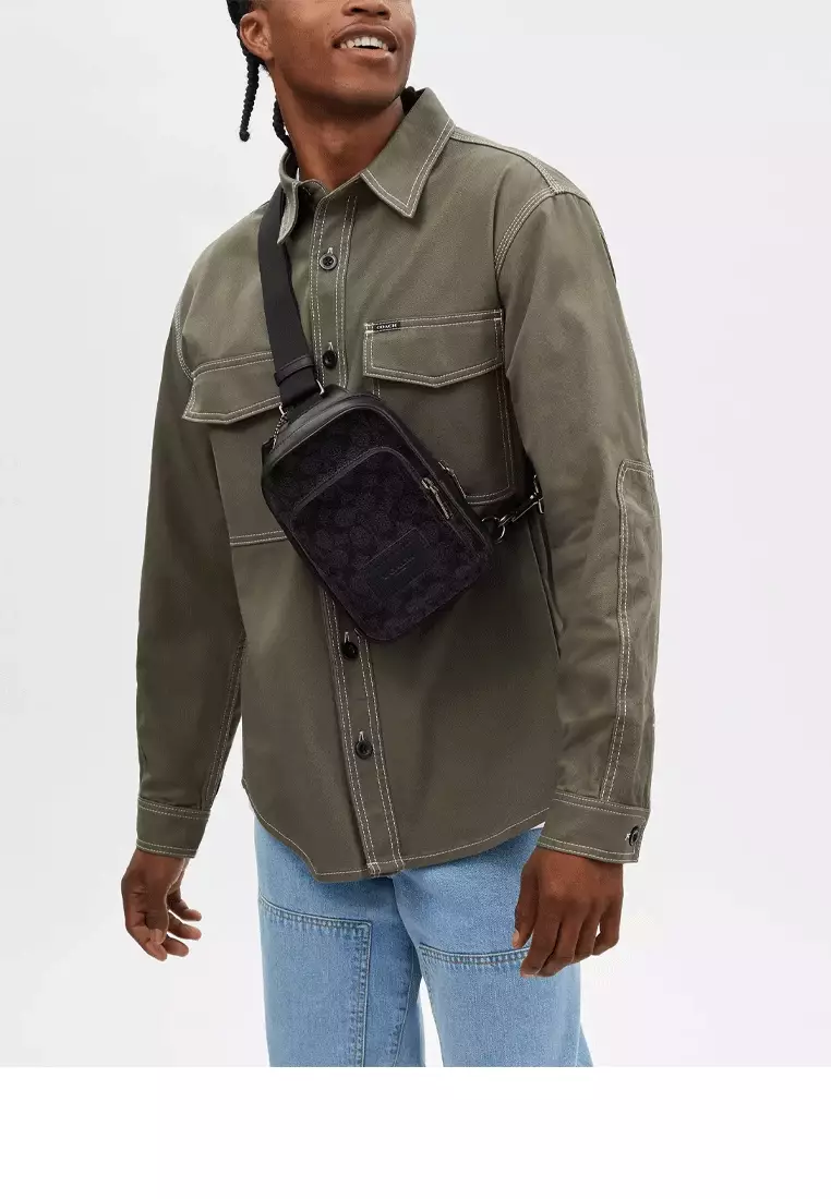 Racer Sling Pack In Signature