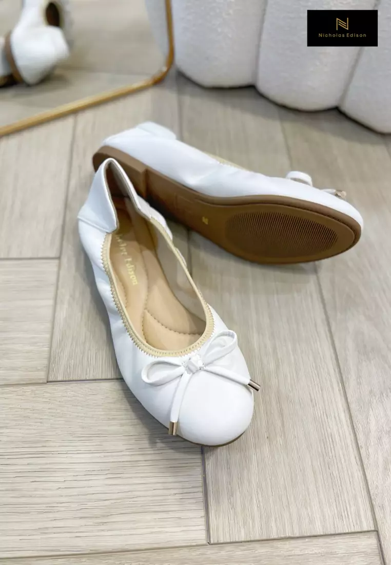 Nicholas Edison Flat Rafa White