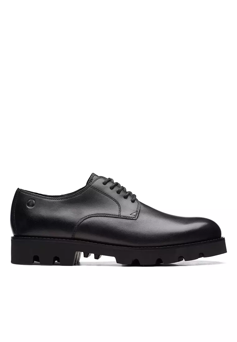 Discount on Clarks  shoes - SKU: Badell Walk Oxford Black