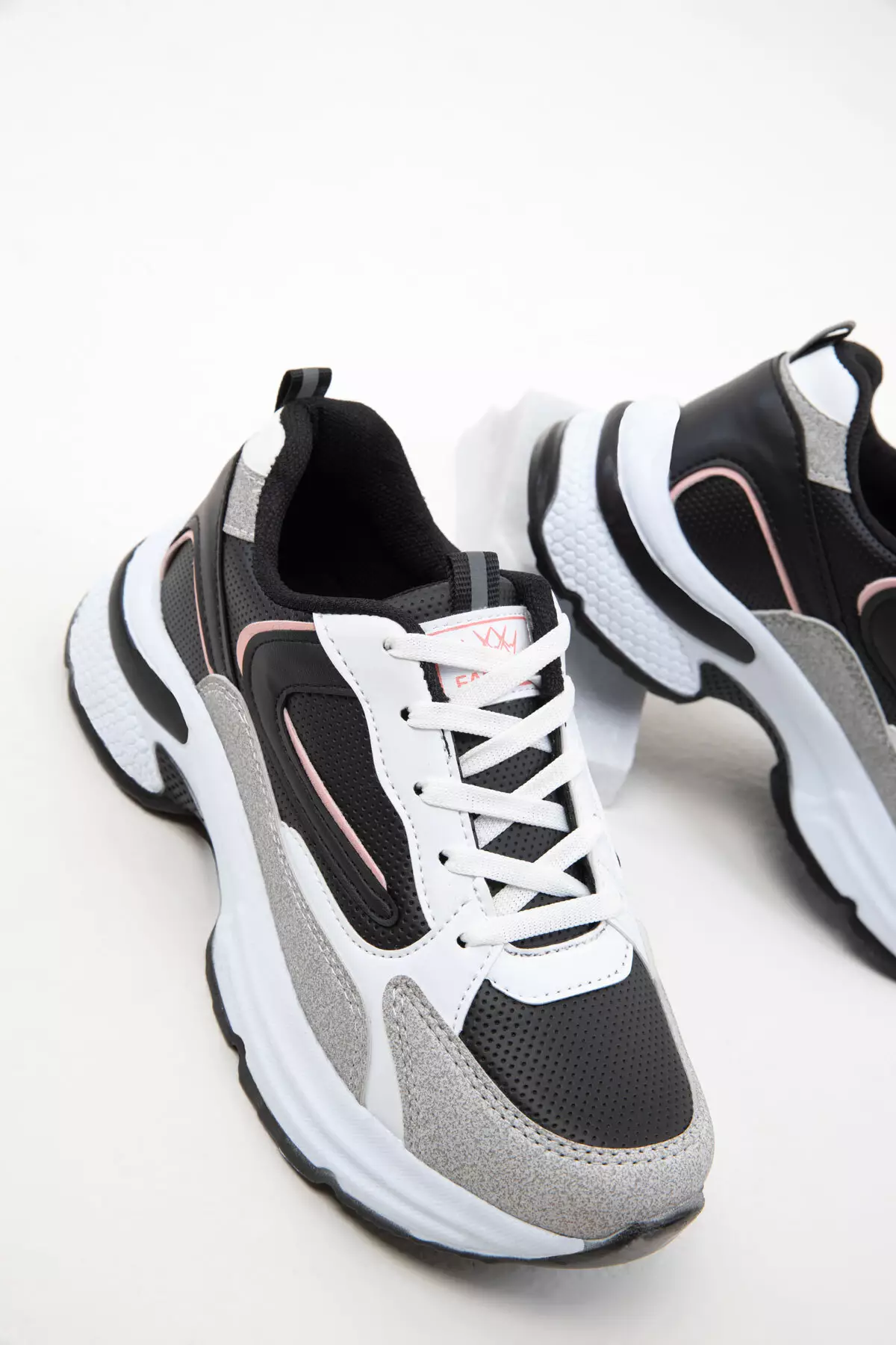 Ice-Black-Powder-C Women's Sneakers 18802