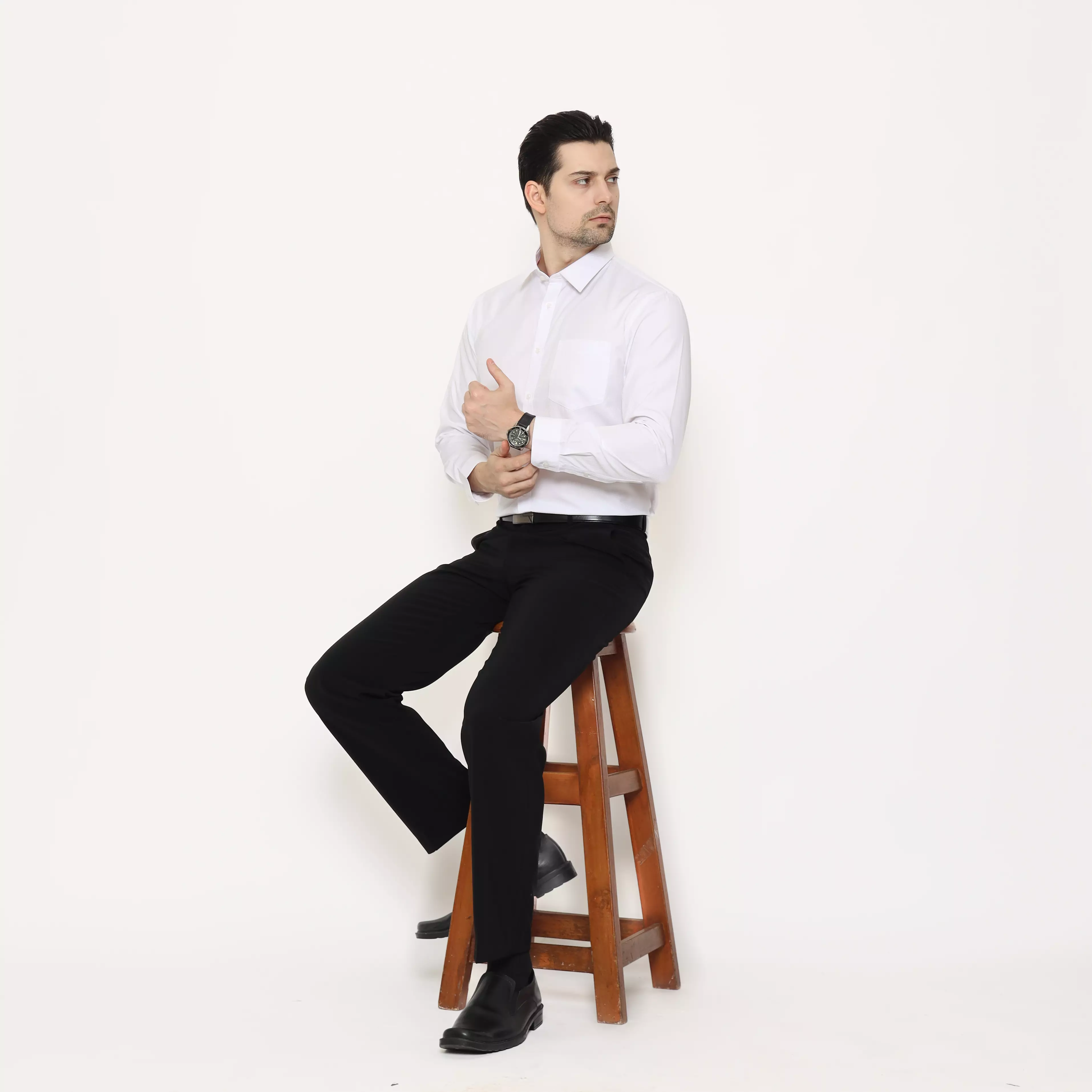 LAWELL CELTIC-MLMF Kemeja Formal Pria Putih Slim Fit Lengan Panjang Cotton Microfibre