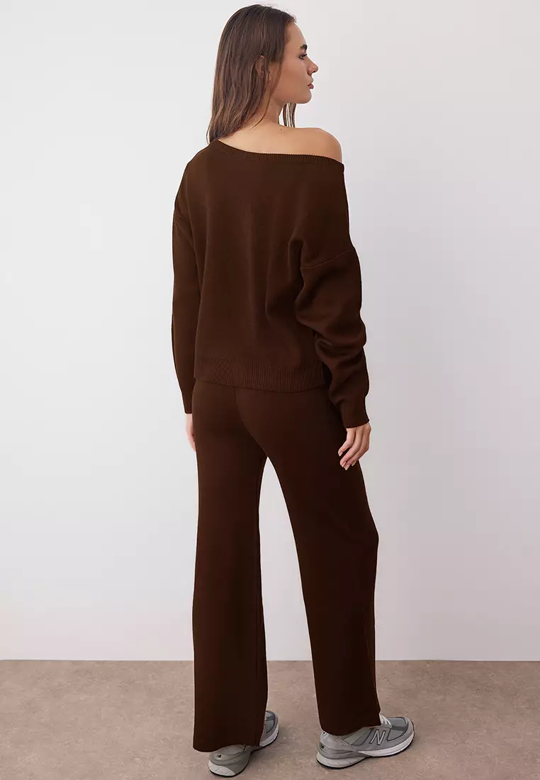 Brown Boat Neck Sweater-Pants Knitwear Bottom - Top Set Twoaw26Au43