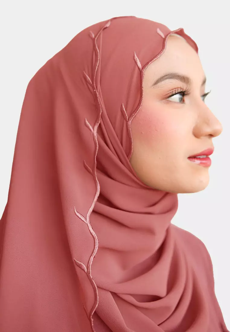 Zelena - Clarisa Shawl Embroidery | Hijab Pashmina Bordir - Coral Almond