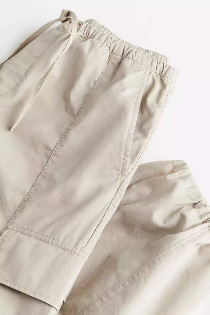 H&m beige cargo top pants