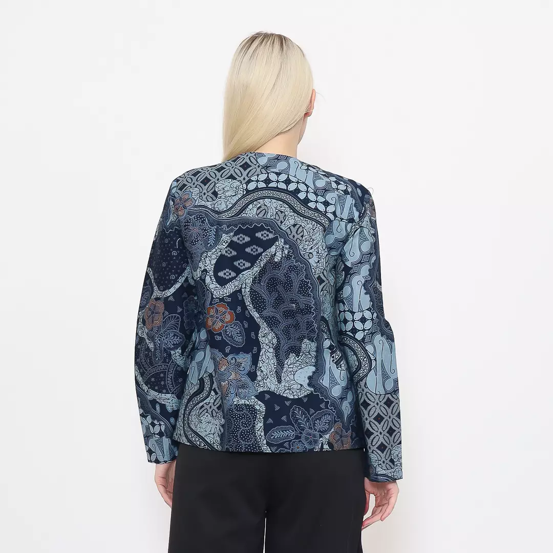 Blazer Batik Wanita - Bhatara Batik Tasyina - Atasan Batik Modern Lengan Panjang