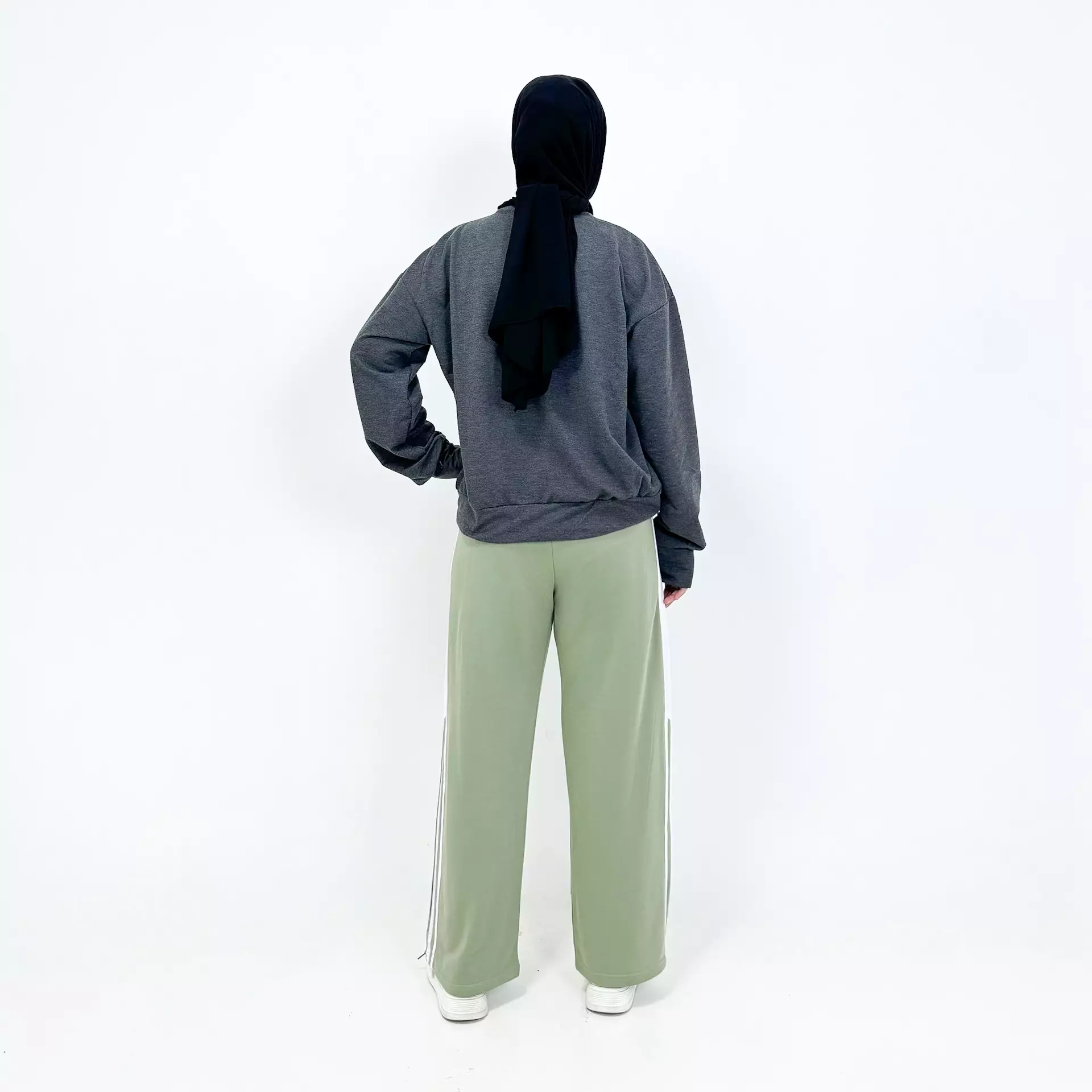 Tafita Setelan Training Olahraga Wanita [ABUTUA-MINT}