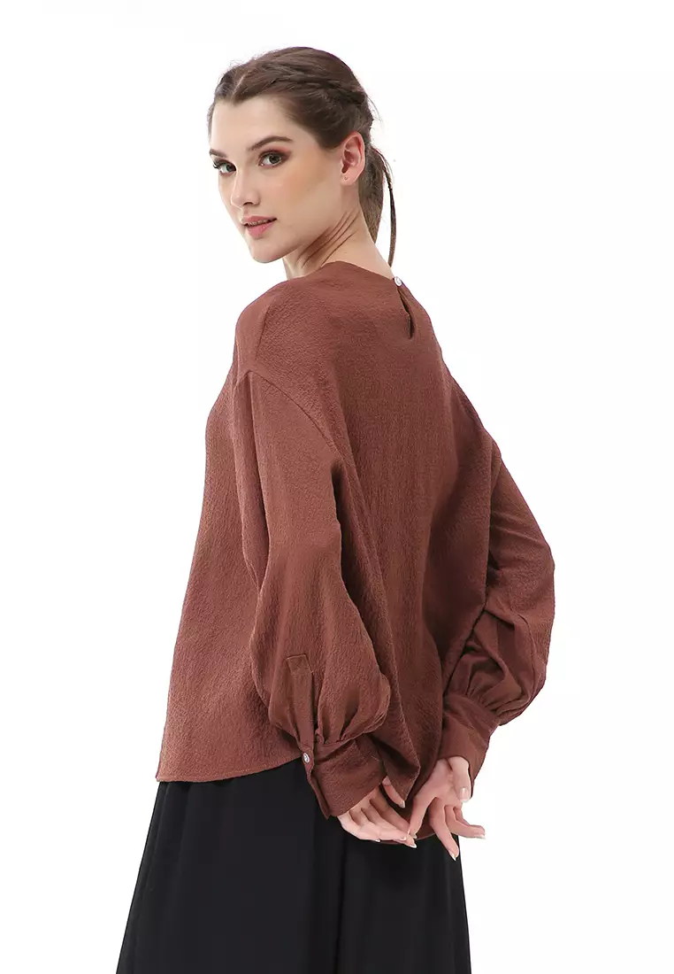 Albertine Blouse Atasan Wanita Lengan Puffy Plain Motive Material Crinkle ORIGINAL - Choco