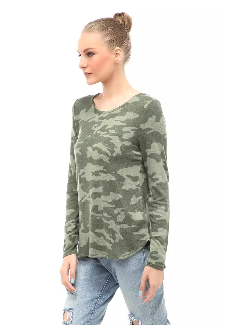 Kinsey Kaos Long Sleeves Atasan Wanita Motif Print Relaxed Fit - Camo