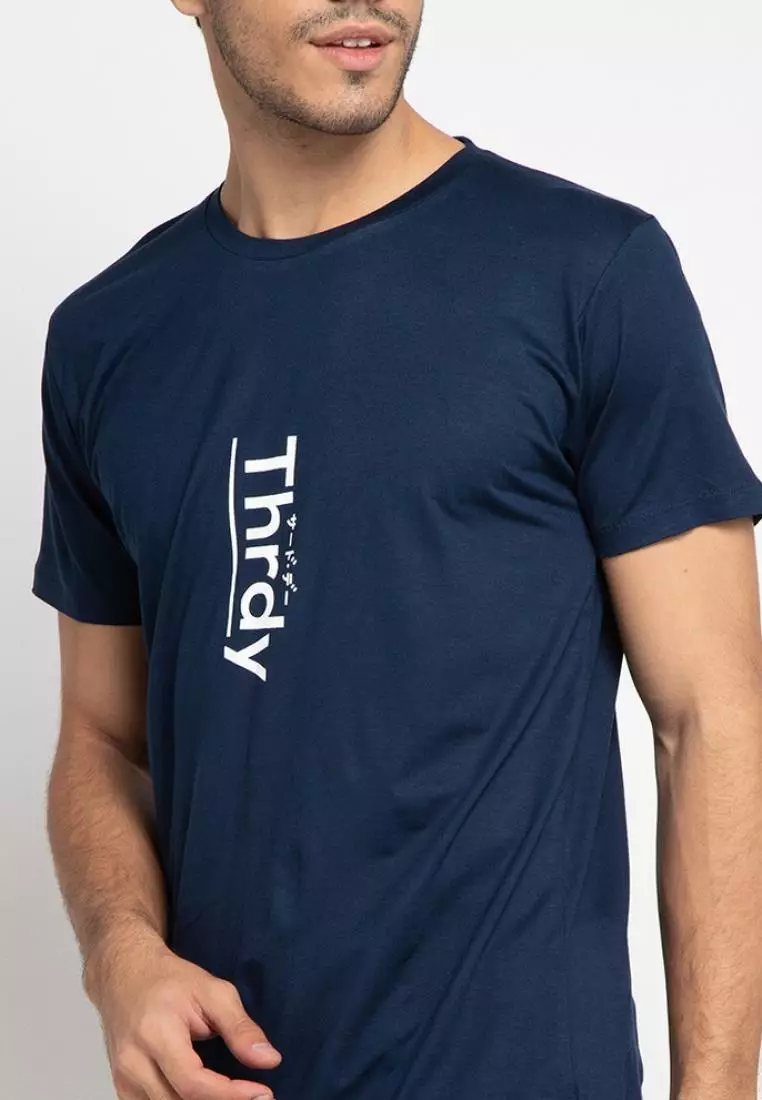 MTD92F thrdy midchest vert nv T-shirt Kaos Pria Navy