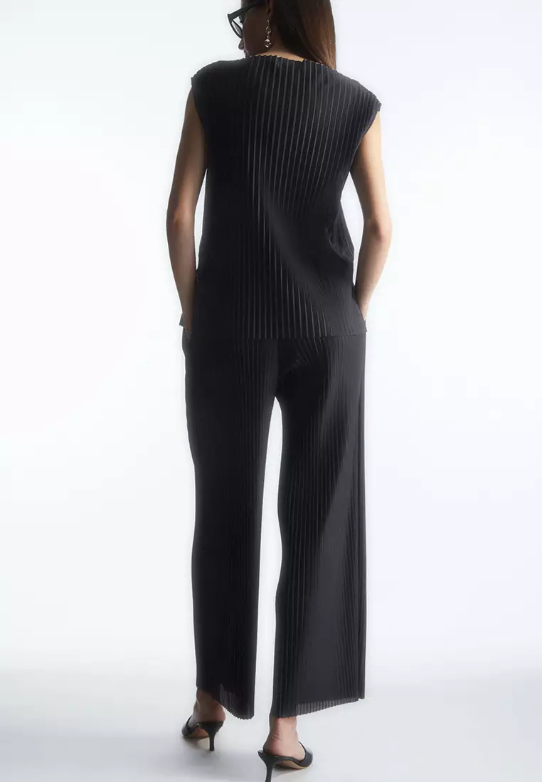 Buy COS Plissé Trousers 2024 Online | ZALORA